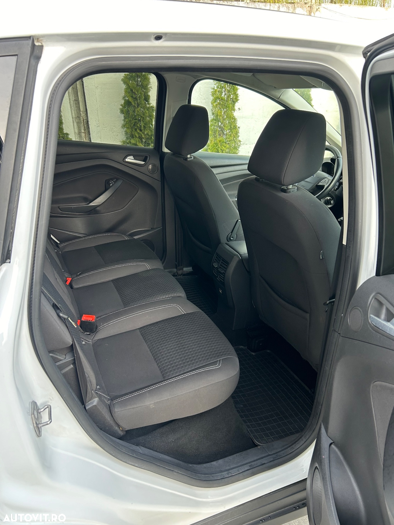 Ford C-Max 1.5 TDCi Start-Stop-System Business Edition - 9