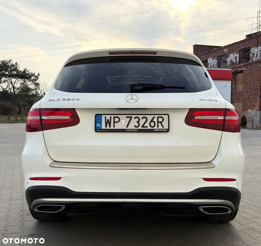 Mercedes-Benz GLC - 12