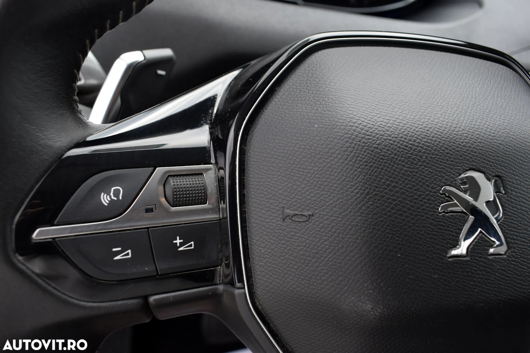 Peugeot 3008 BlueHDi 130 Stop & Start EAT8 Active - 15