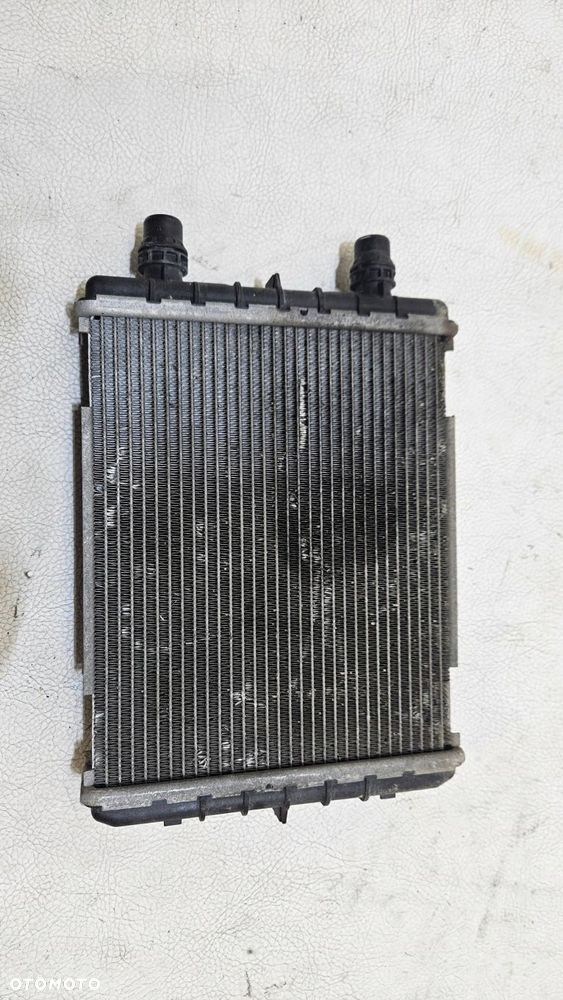 chłodnica wody dodatkowa mercedes a205 a213 a463 6.3 amg a0995005800 - 1