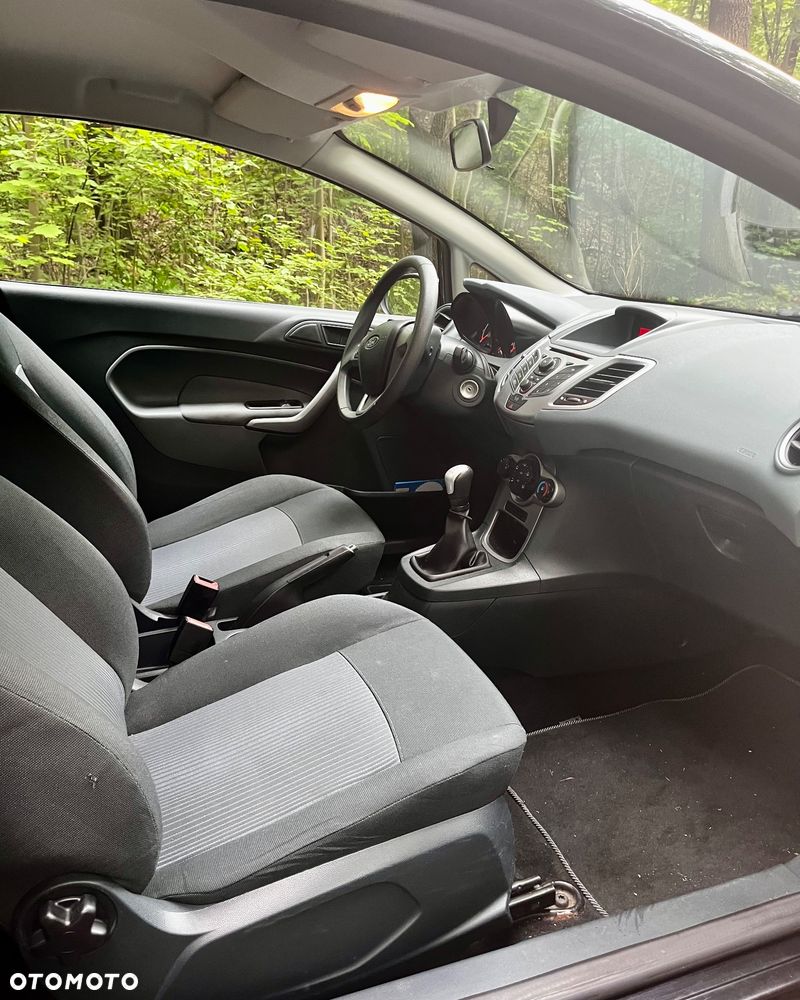 Ford Fiesta 1.25 Platinium X - 8