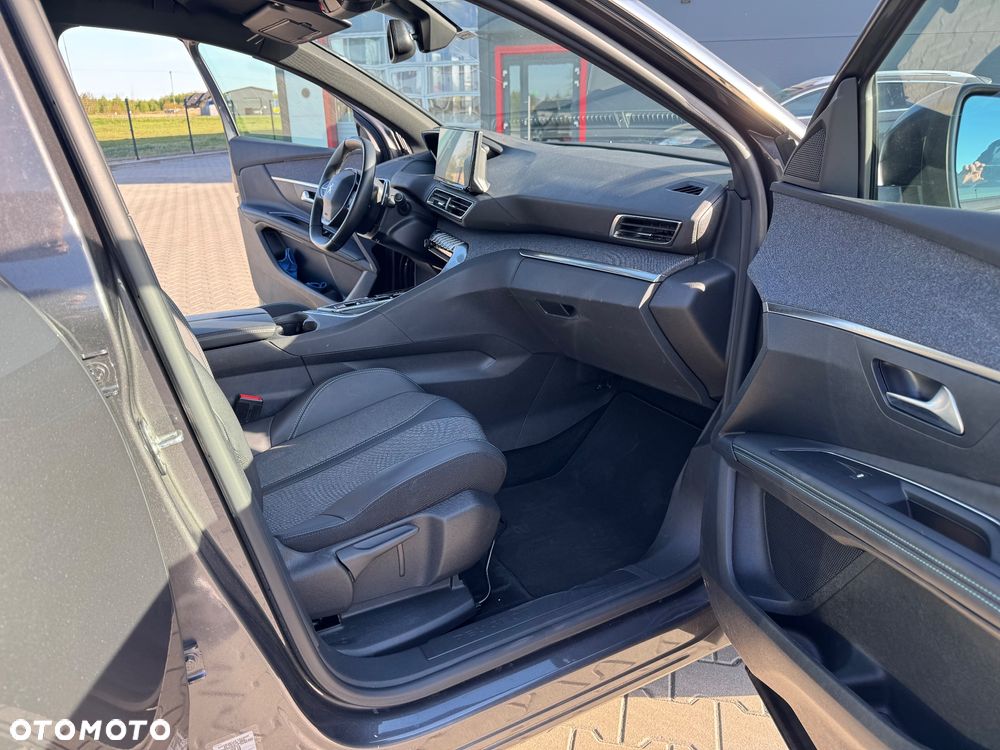 Peugeot 3008 PureTech 130 Stop & Start GPF EAT8 Allure - 12
