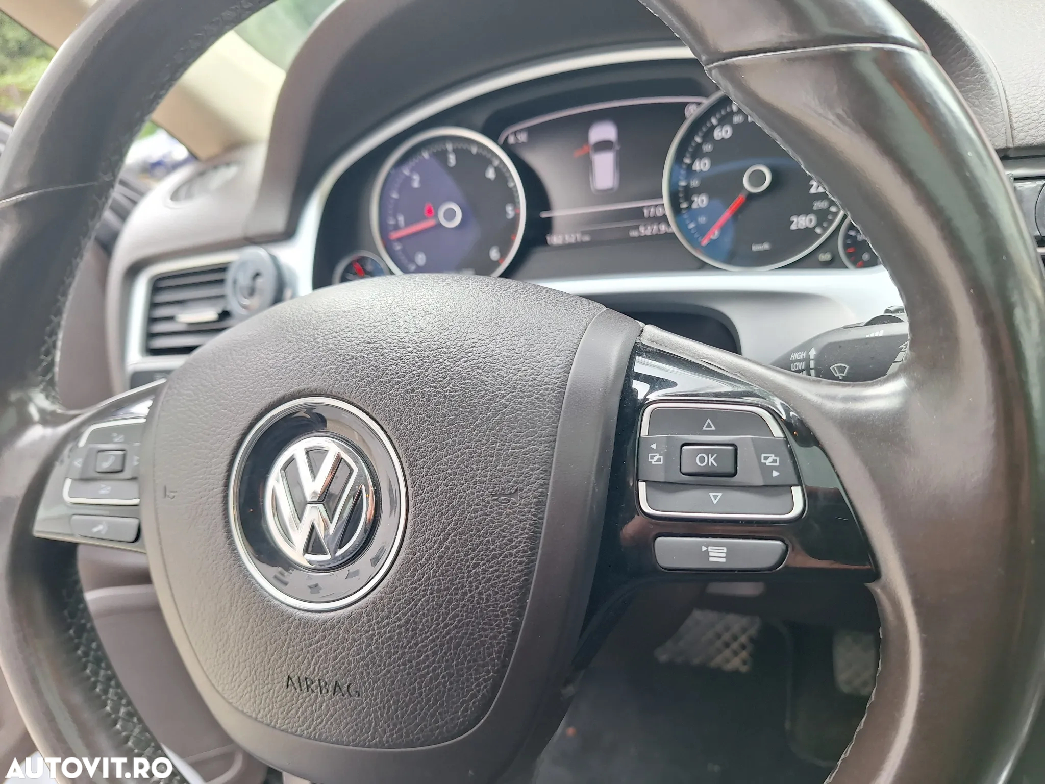 Volkswagen Touareg 3.0 V6 TDI Blue Motion DPF Automatik Exclusive - 24