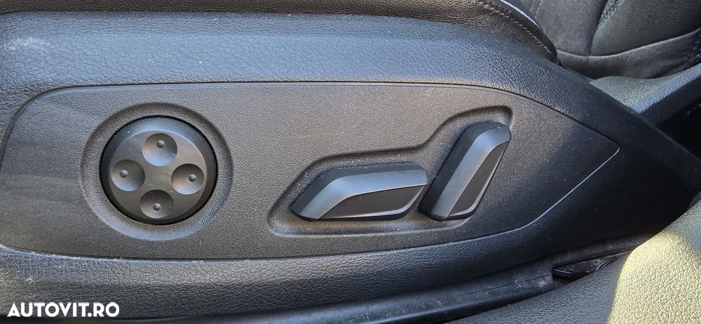 Audi A4 Avant 2.0 TDI S tronic - 12