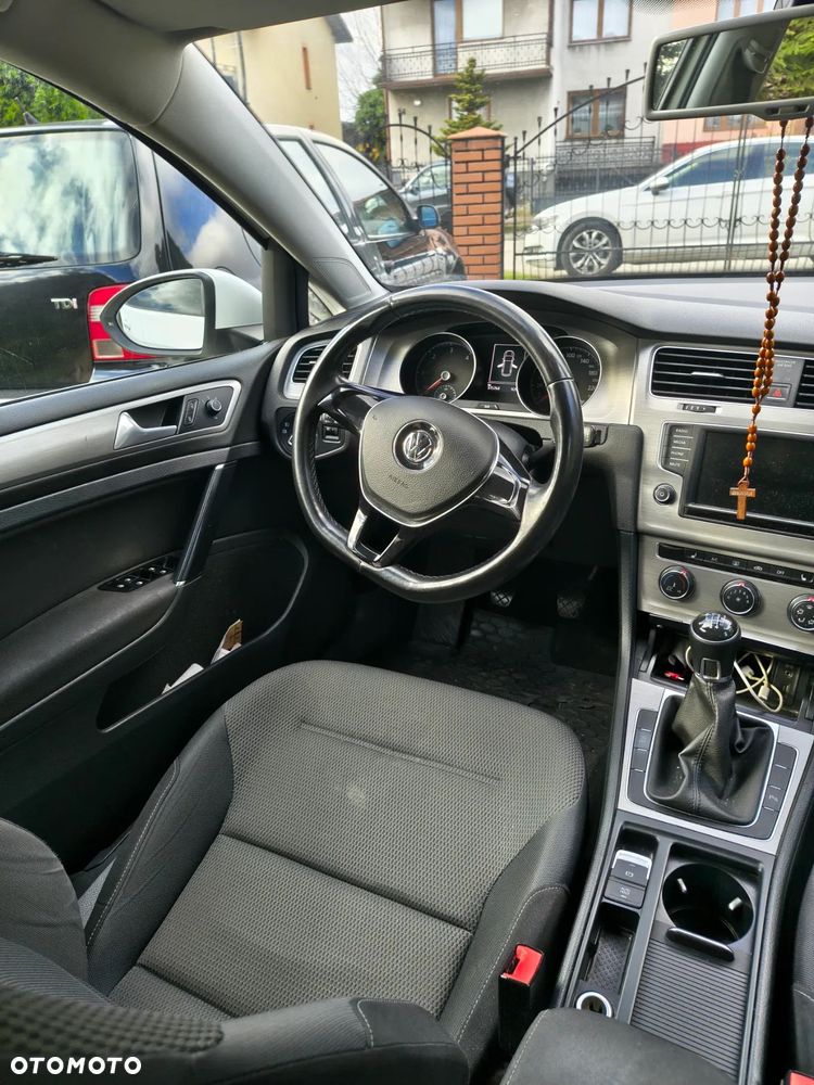 Volkswagen Golf - 15