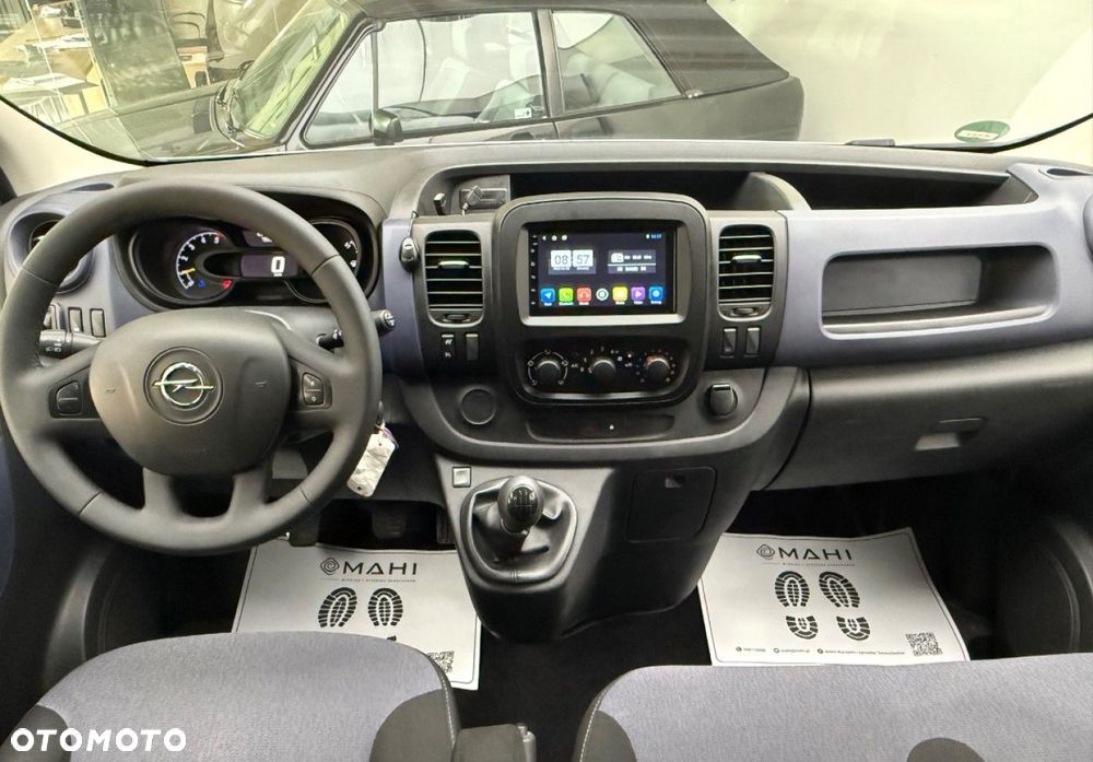 Opel Vivaro - 21