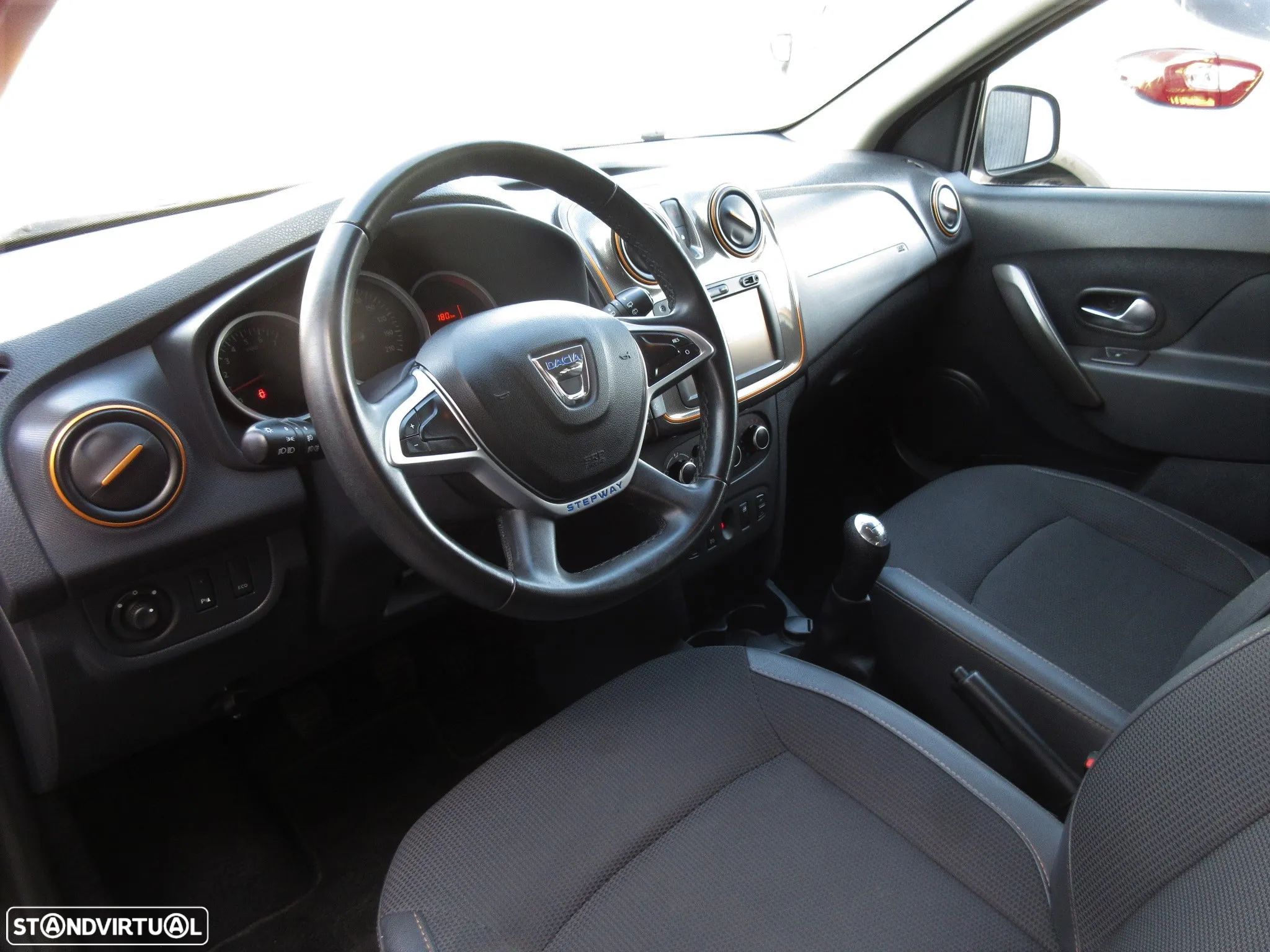 Dacia Sandero 1.5 Blue dCi Stepway - 24
