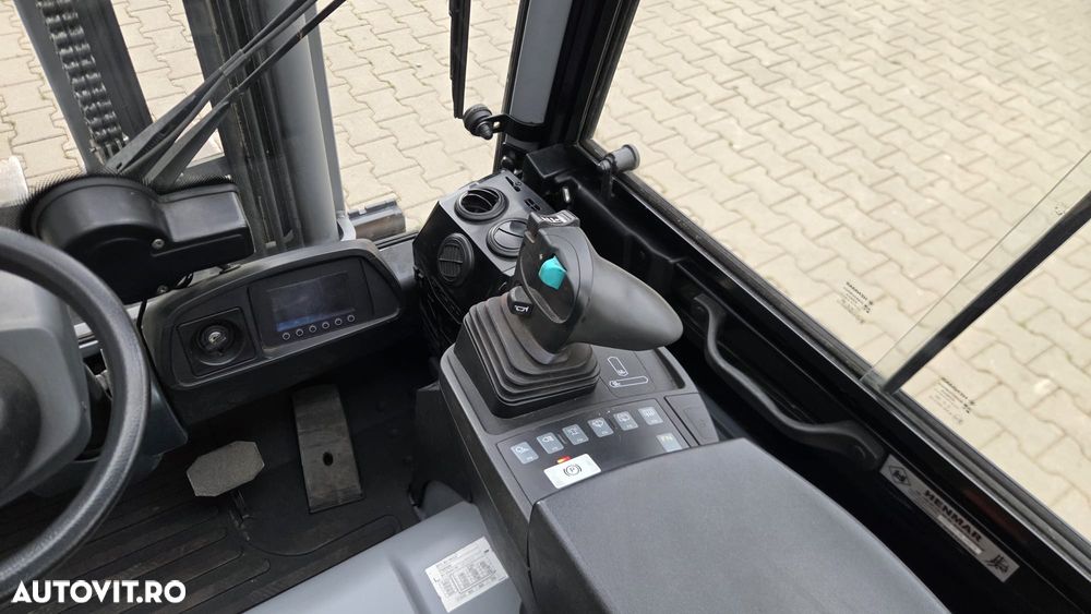Jungheinrich EFG320 - 5