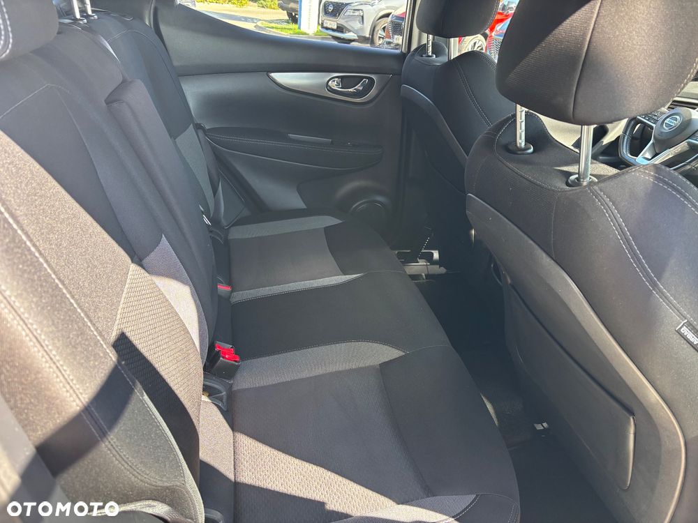 Nissan Qashqai 1.5 dCi N-Connecta - 12