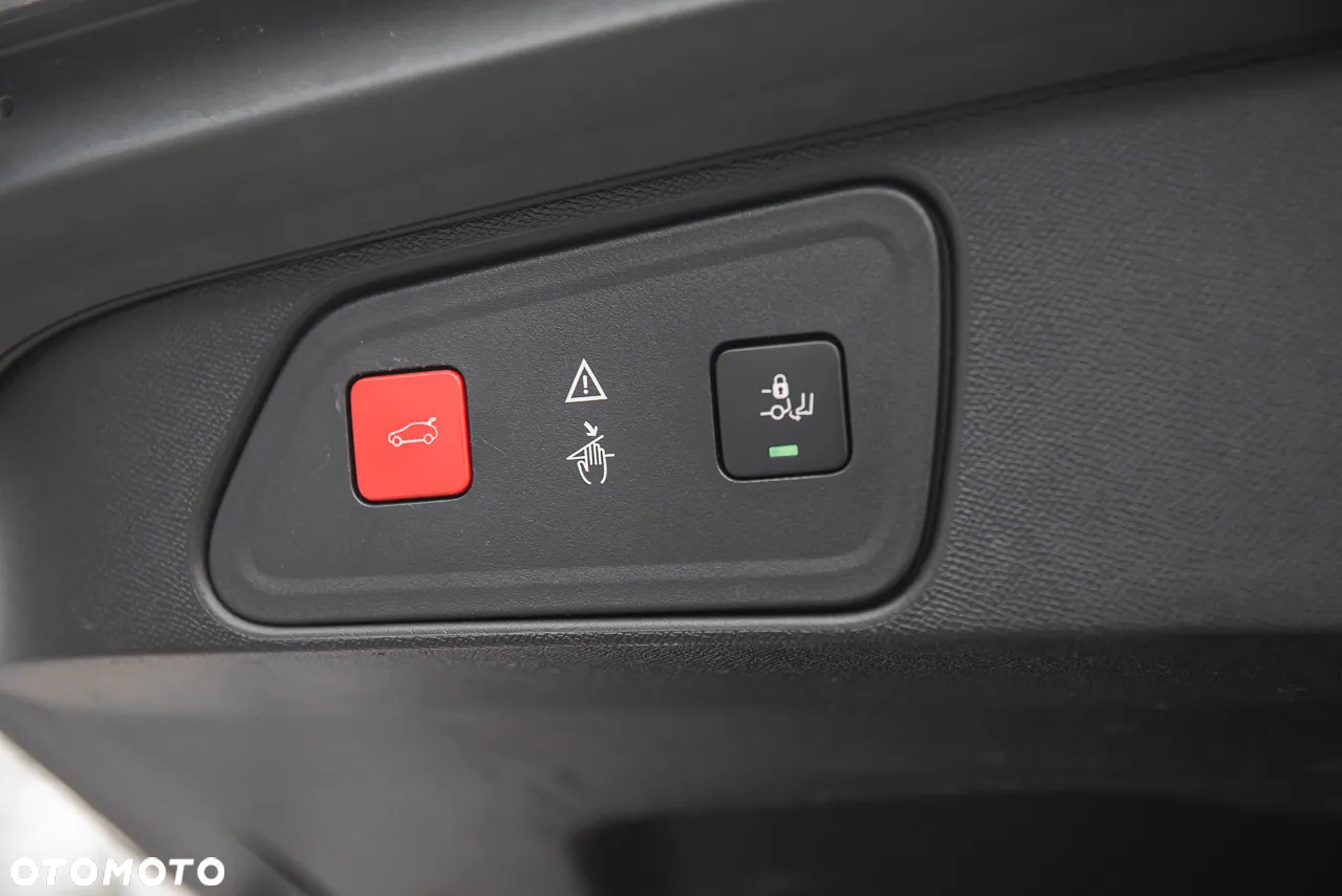 Peugeot 3008 BlueHDi 130 Stop & Start EAT8 Allure - 29