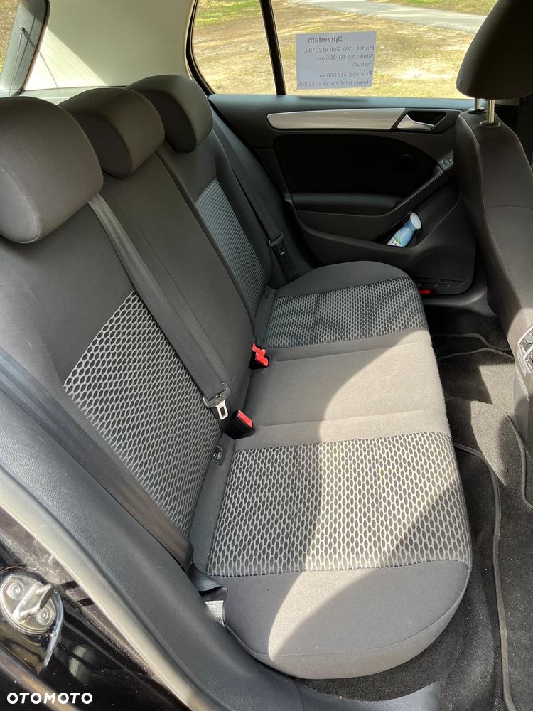 Volkswagen Golf 1.6 TDI DPF Comfortline - 24