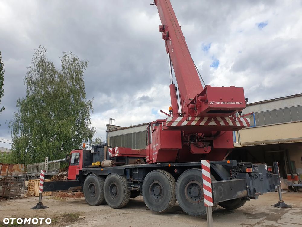 Liebherr LTM 1060 - 5