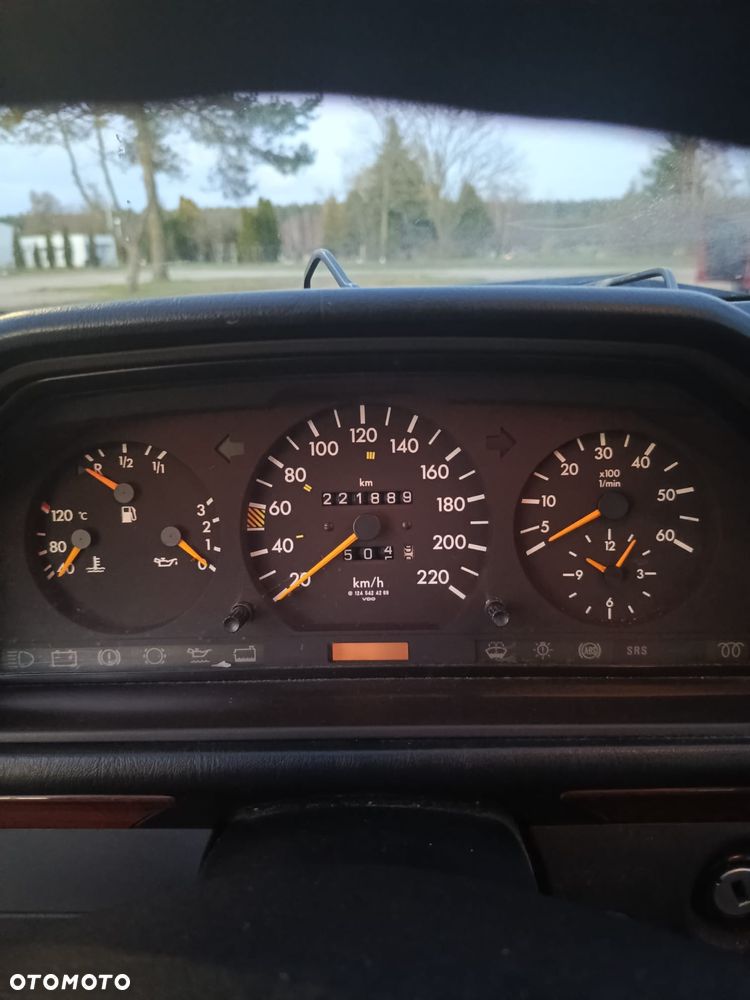 Mercedes-Benz Klasa E - 14