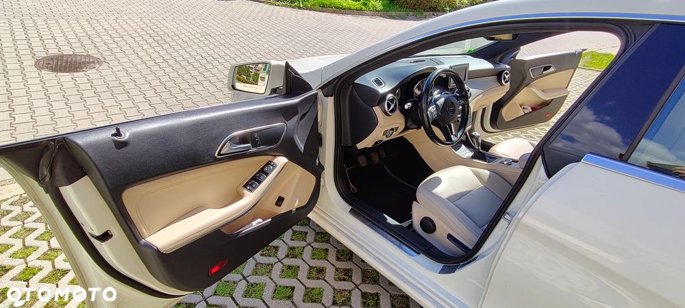 Mercedes-Benz CLA 180 - 7