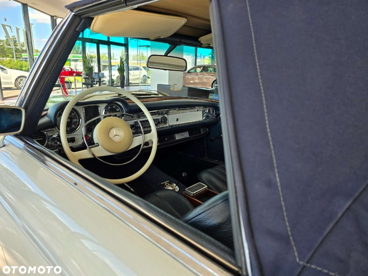 Mercedes-Benz SL - 26