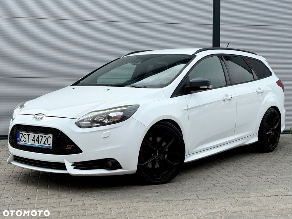 Ford Focus 2.0 EcoBoost ST mit Leder-Sport-Paket - 4
