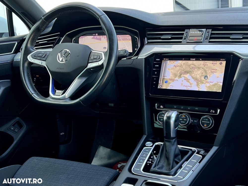 Volkswagen Passat - 9