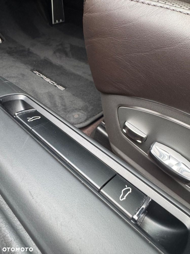 Porsche 911 Carrera 4S PDK - 15