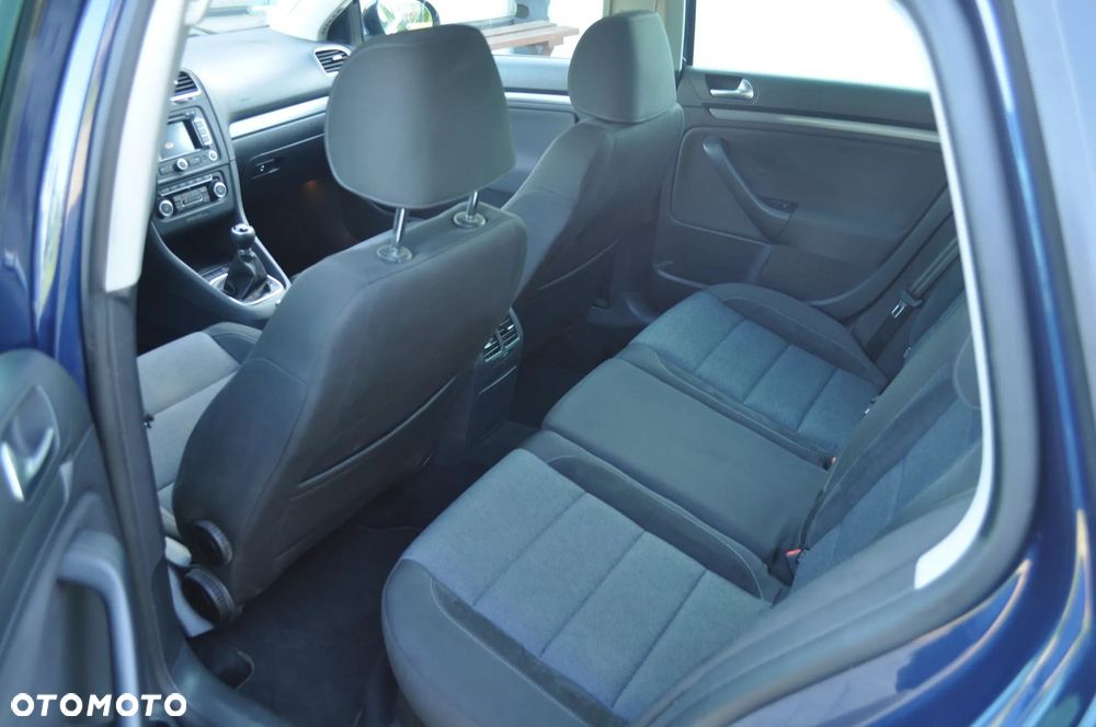 Volkswagen Golf 1.6 TDI Highline - 15
