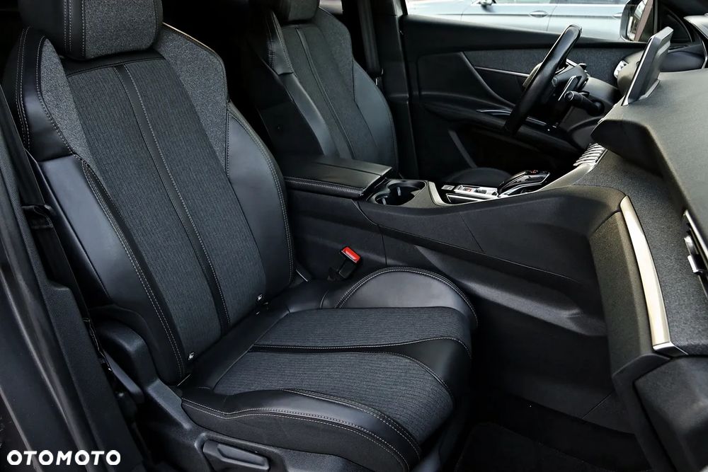 Peugeot 3008 - 17