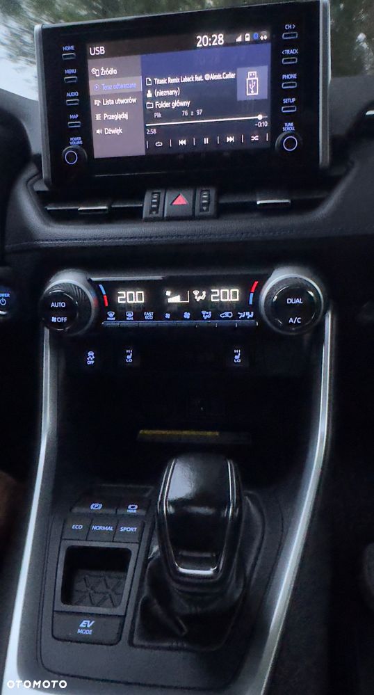 Toyota RAV4 - 18