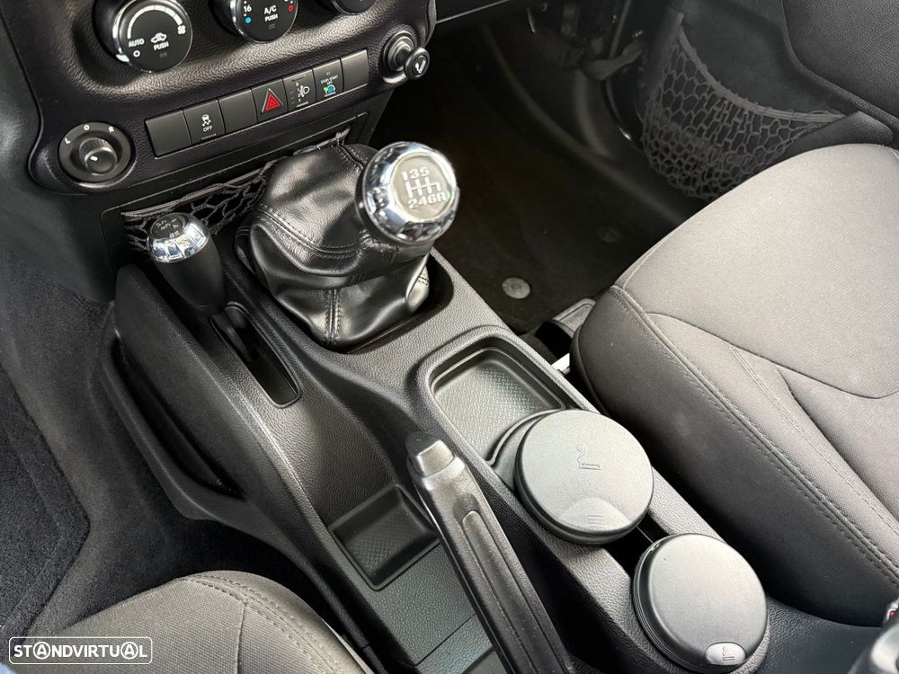 Jeep Wrangler 2.8 CRD MTX Sport 4L - 24