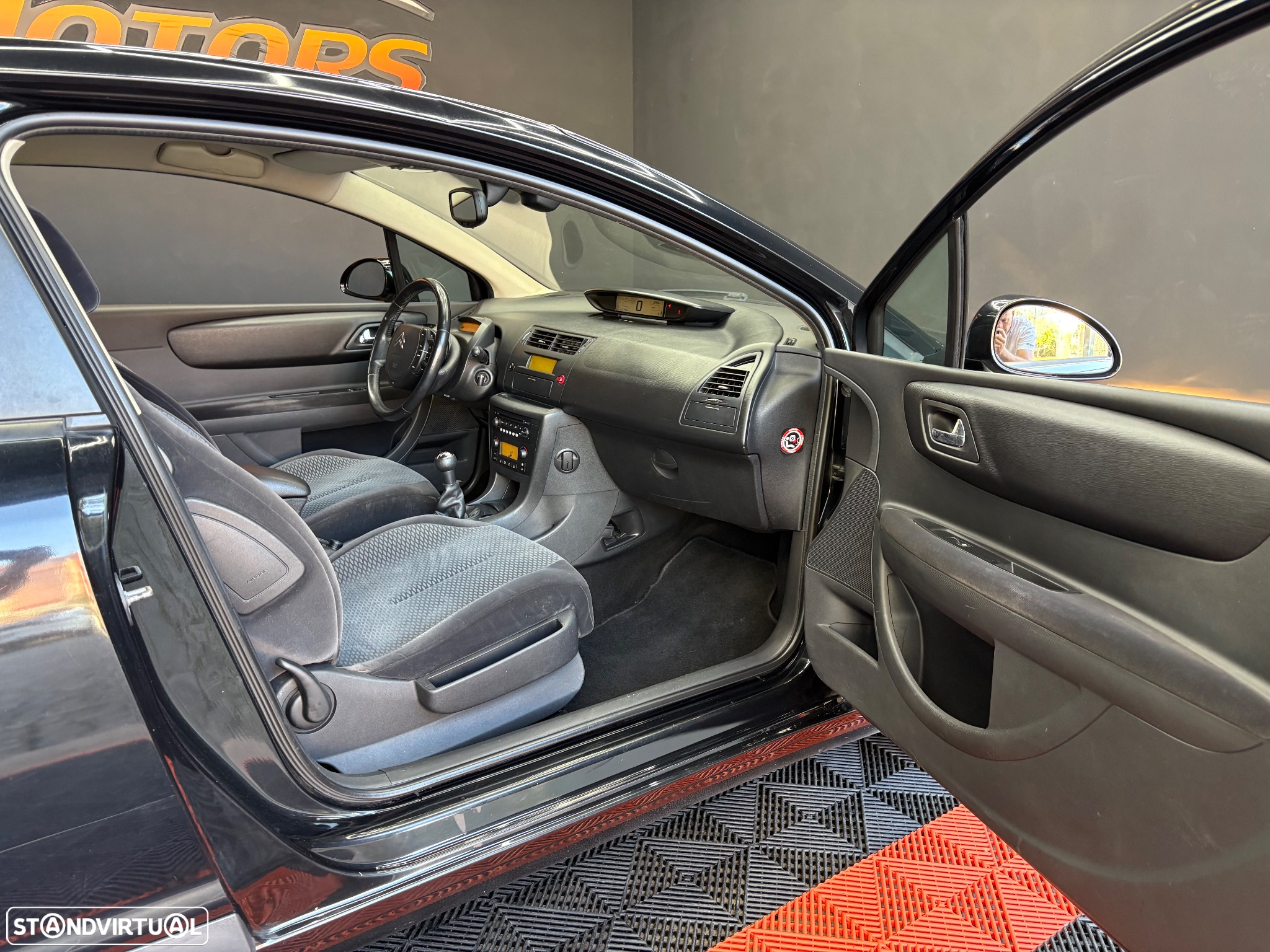 Citroën C4 Coupé 1.6 HDi VTR Pack Airdream - 28