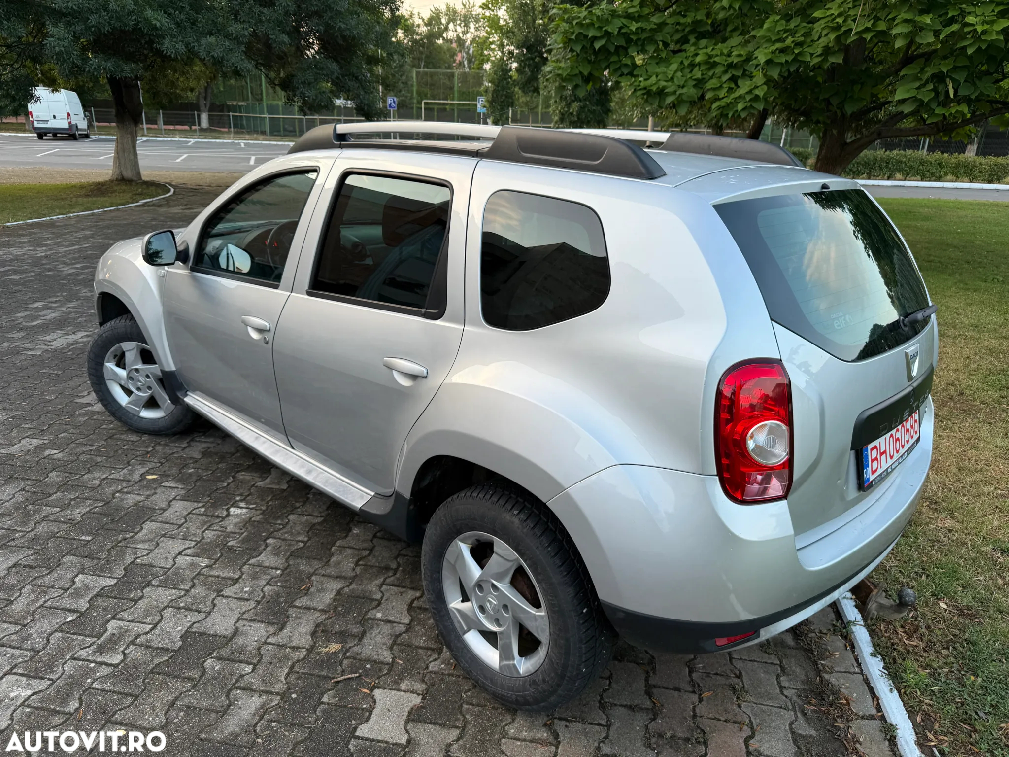 Dacia Duster 1.5 dCi 4x4 Prestige - 4