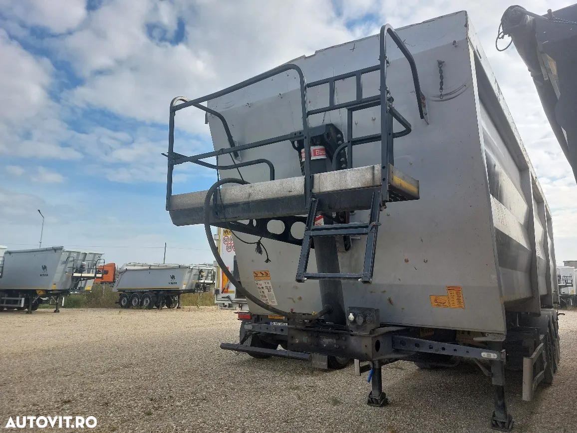 Wielton SDZ 51m3, transport deseuri fier - 3