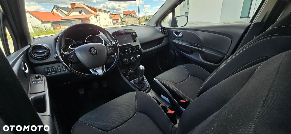 Renault Clio - 19
