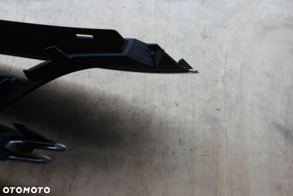 KRATKA ZDERZAKA PRAWA AUDI A8 D5 4N0807680 2018 - 17