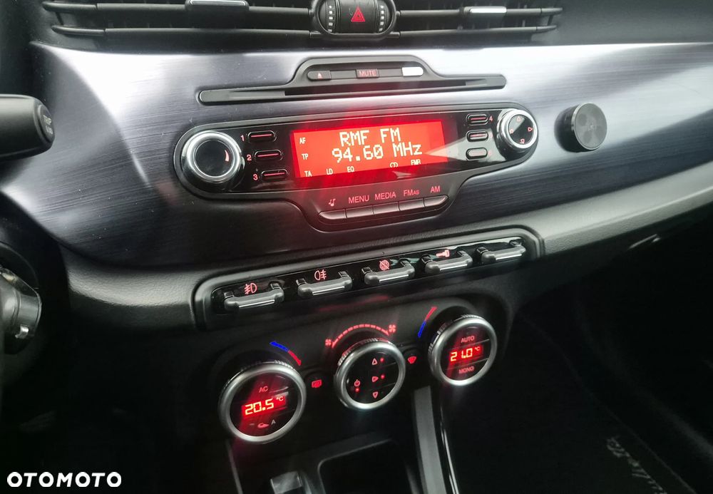 Alfa Romeo Giulietta 1.6 JTDM 16V - 14