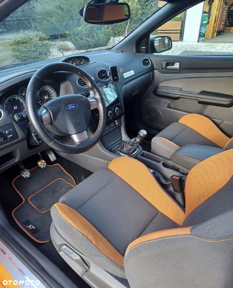 Ford Focus - 11