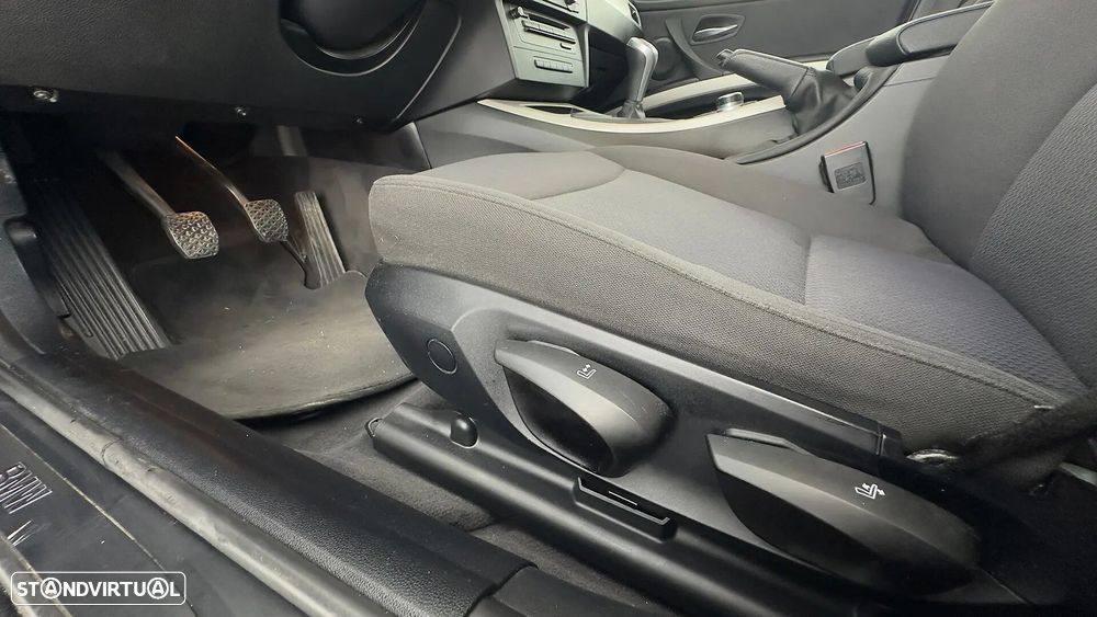 BMW 318 d Navigation - 23