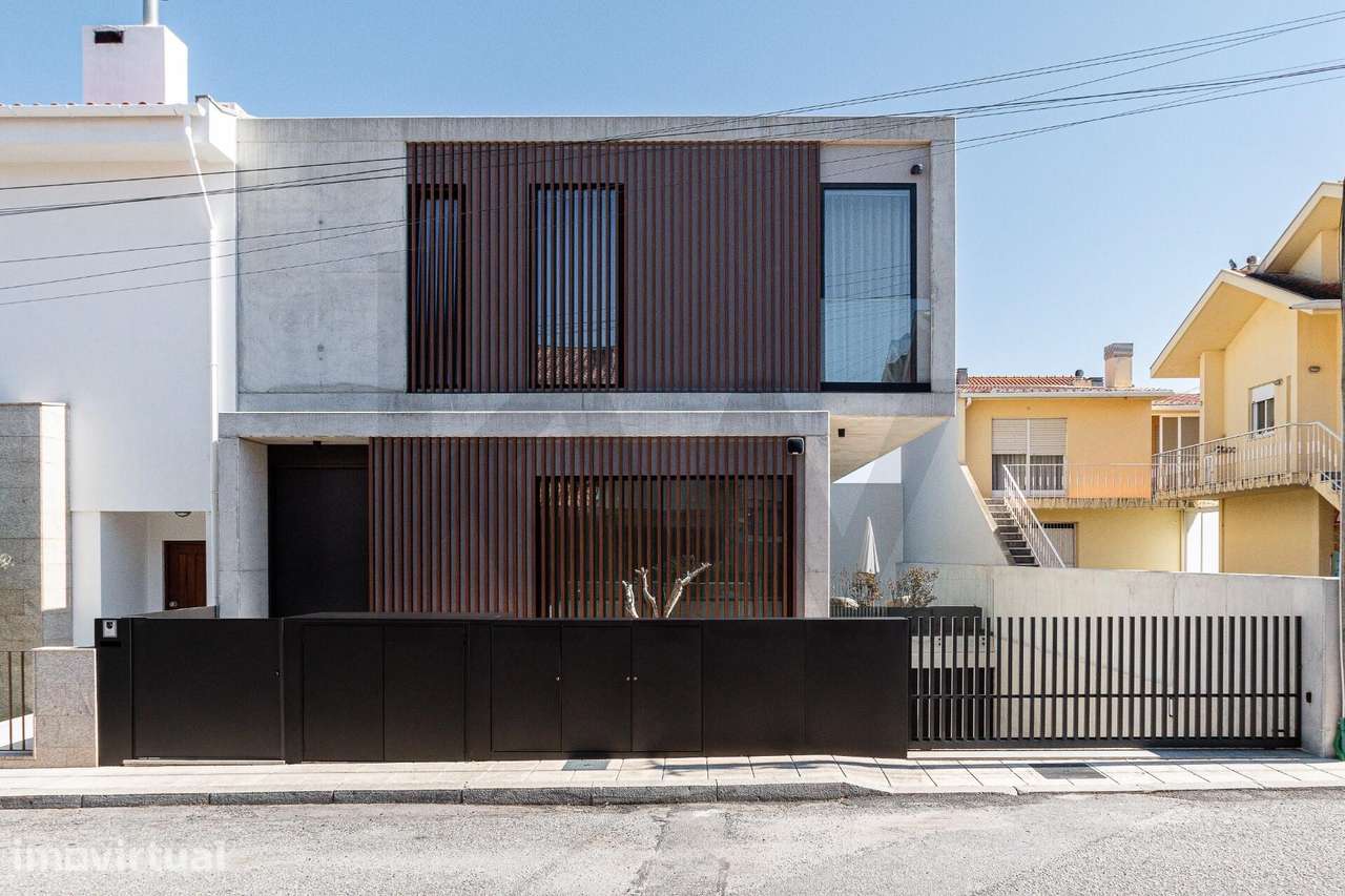 Vila Contemporânea a 200 metros do Atlântico