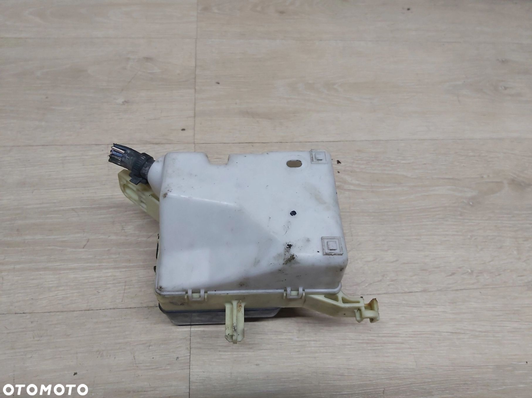 Toyota Yaris I puszka bezpieczników skrzynka obudowa 1,0 JAPONIA - 4