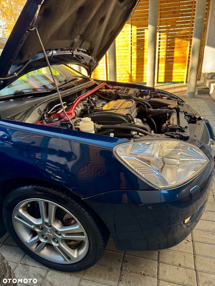 Mitsubishi Lancer Kombi 2.0 Comfort - 31