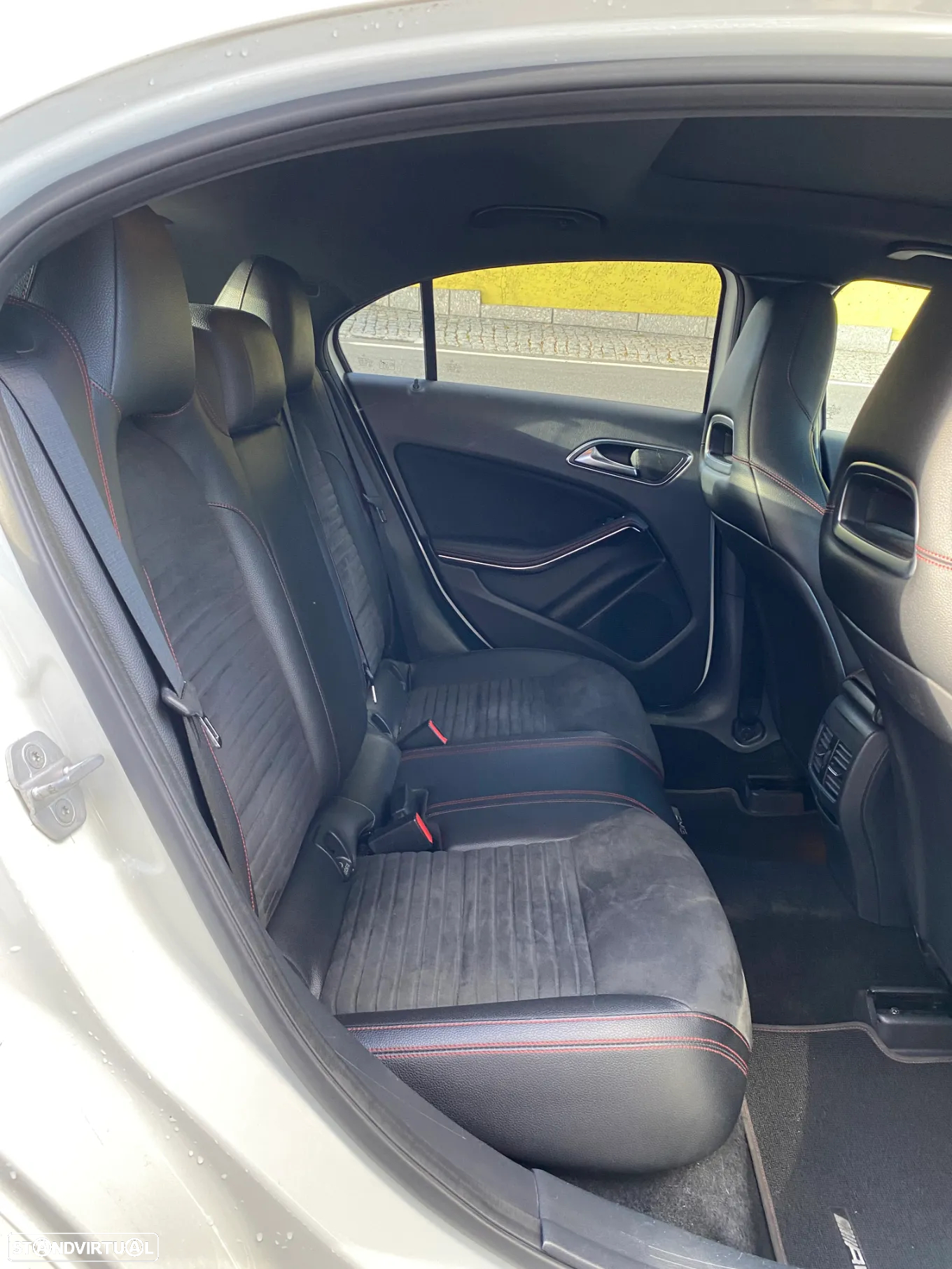 Mercedes-Benz A 160 d AMG Line - 15