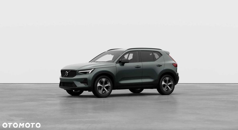 Volvo XC 40 B3 Plus Dark - 1