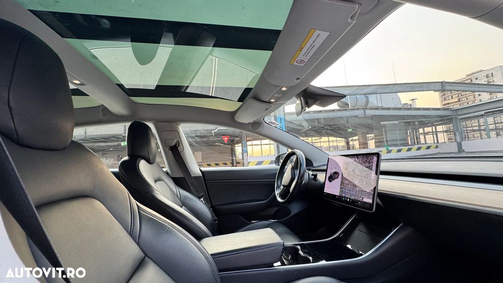 Tesla Model 3 AWD Dual Motor - 23