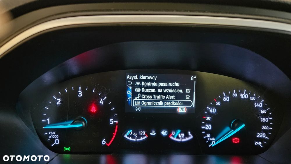 Ford Focus 1.5 EcoBlue Titanium Business - 11