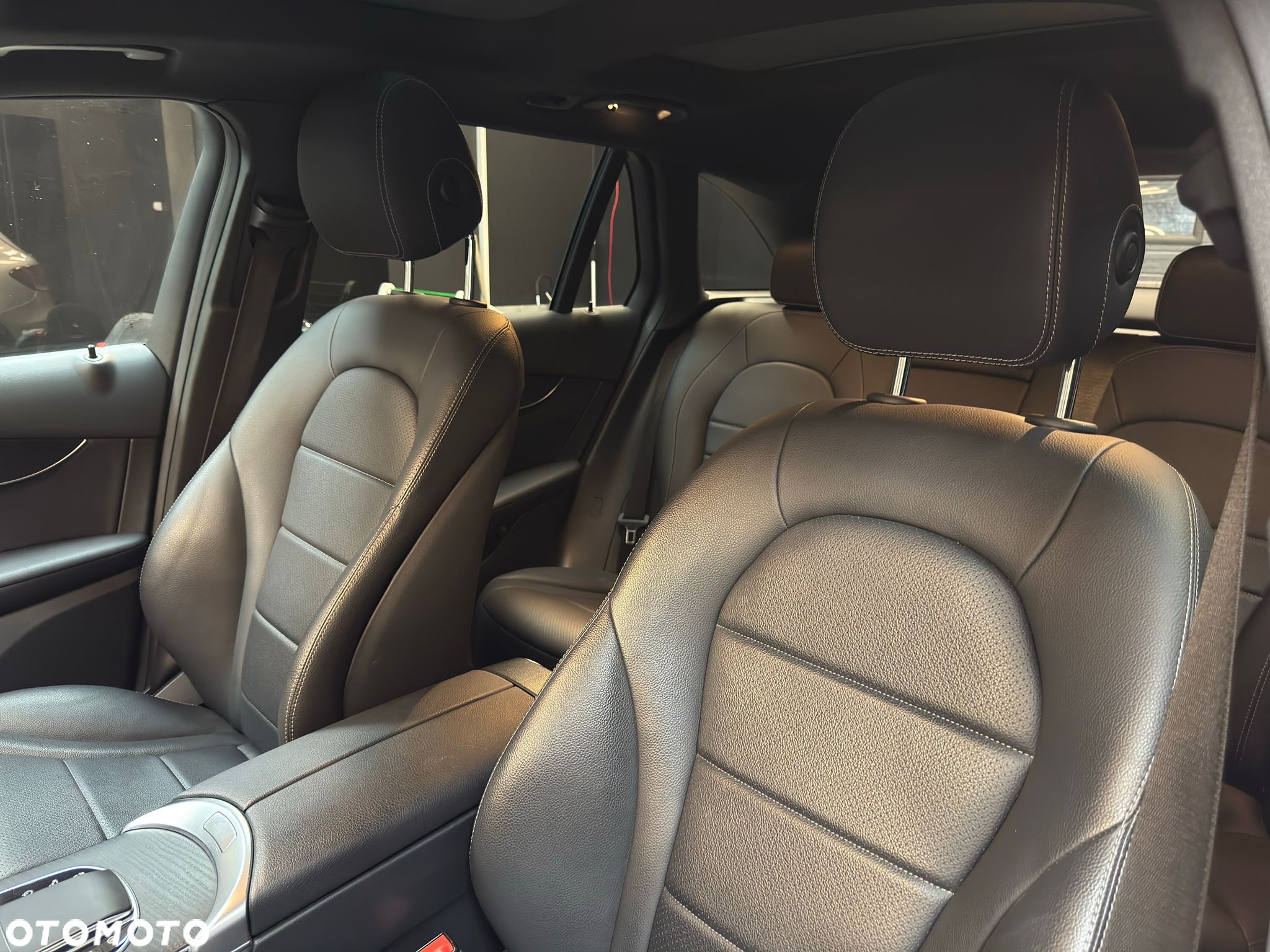 Mercedes-Benz GLC 300 4Matic 9G-TRONIC Exclusive - 8