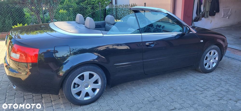 Audi A4 Cabrio 1.8 T multitronic - 11