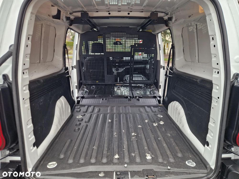 Opel Combo Maxi Brygadówka 5 Osób - 11