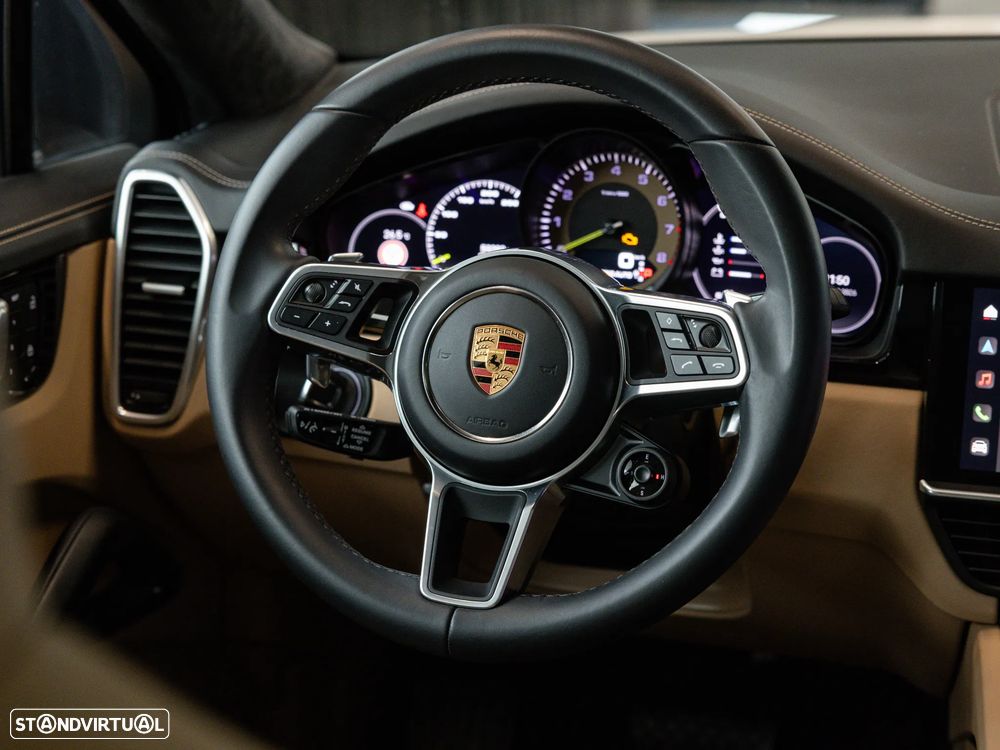 Porsche Cayenne Coupé E-Hybrid Platinum Edition - 35