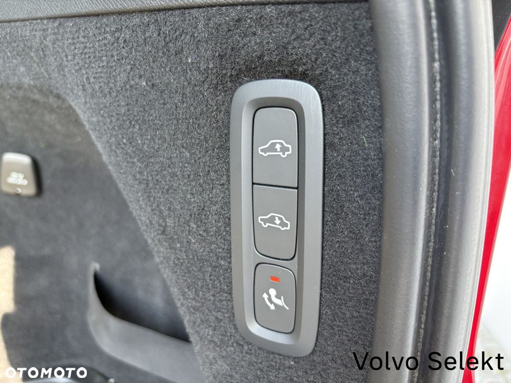 Volvo XC 90 - 32