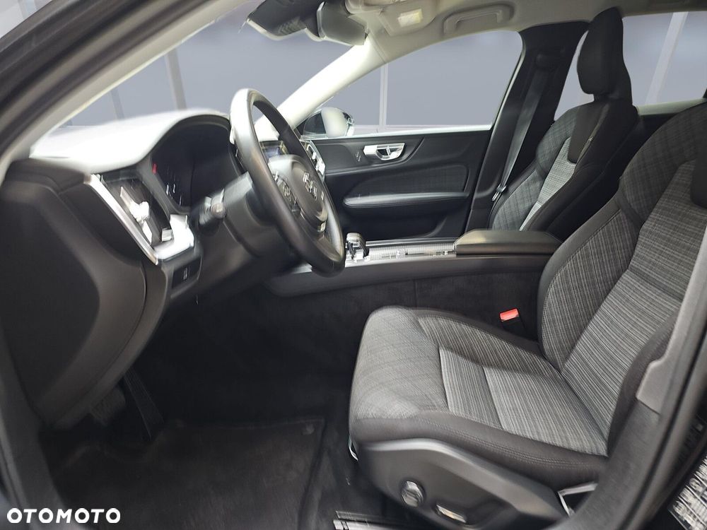 Volvo V60 B4 B Core - 9