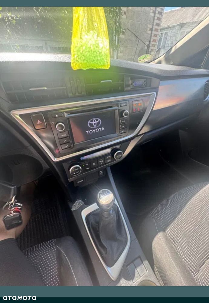 Toyota Auris 1.4 D-4D - 6