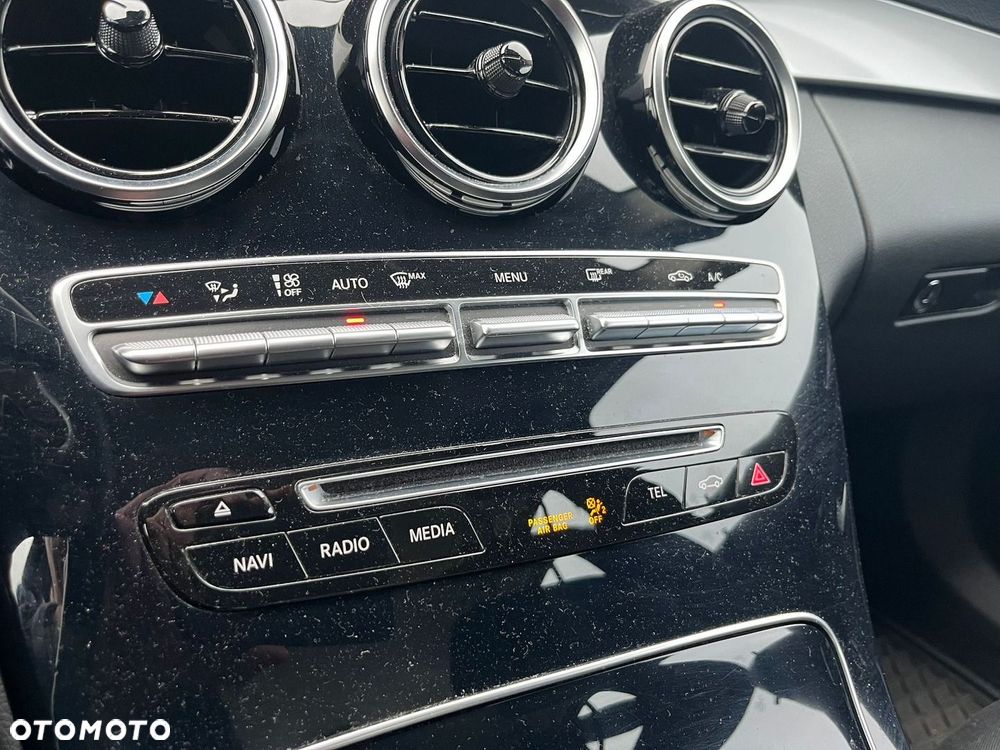 Mercedes-Benz Klasa C 160 9G-TRONIC - 23