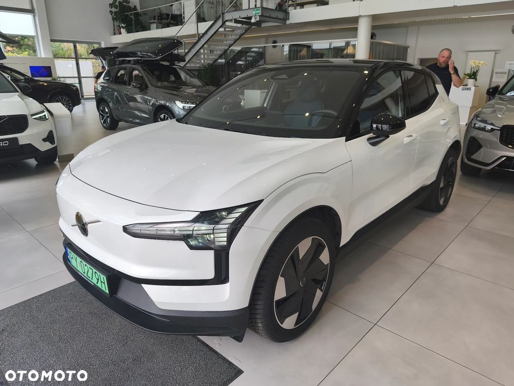 Volvo EX30 69kWh Single Motor Long Range Plus - 2